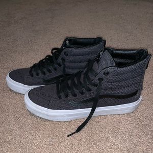 Vans- Sk8-Hi Slim Zip